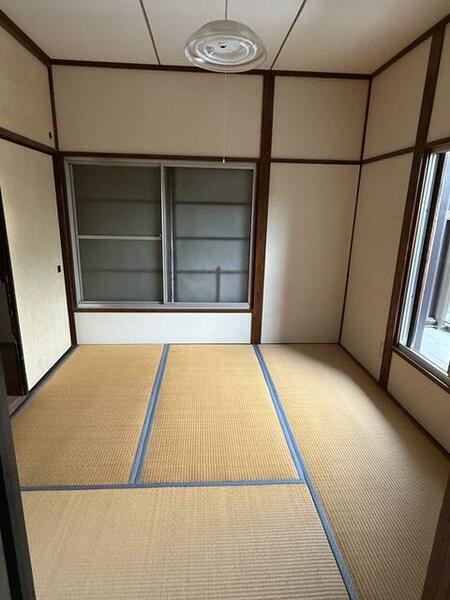 detached 埼玉県蕨市錦町５丁目

地図を見る