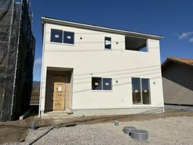 群馬県前橋市粕川町新屋