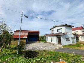 青森県黒石市大字上十川字留岡四番