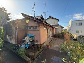 石川県金沢市長坂１丁目