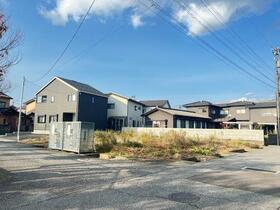 富山県高岡市角三島