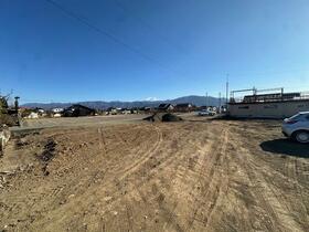 山梨県南アルプス市加賀美