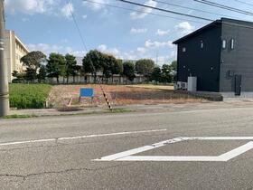 石川県羽咋市鶴多町亀田