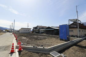 山梨県南アルプス市加賀美