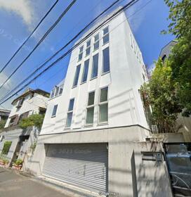 東京都新宿区中井２丁目