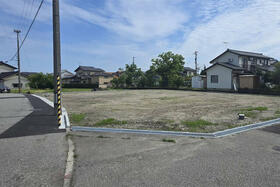 富山県富山市開