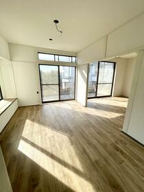 埼玉県桶川市大字下日出谷