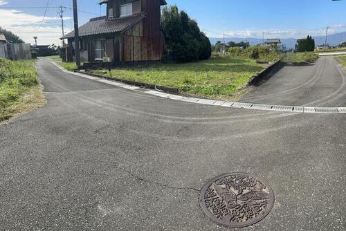 Land, Wanochi Town, Gifu