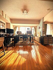 東京都文京区春日２丁目