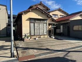 石川県金沢市大場町東