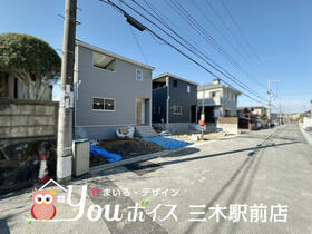 兵庫県三木市緑が丘町西４丁目