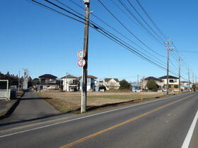 千葉県八街市朝日