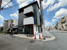 京都府京都市中京区西ノ京藤ノ木町