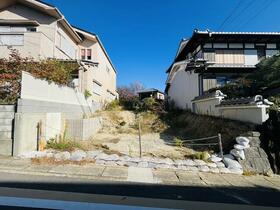 京都府京都市伏見区桃山紅雪町