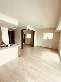 兵庫県神戸市中央区中山手通３丁目