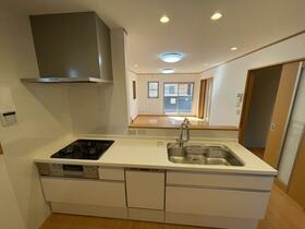 大阪府守口市南寺方南通３丁目