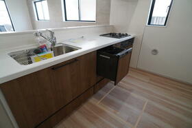 福岡県福岡市西区石丸３丁目