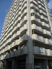 三重県津市八町１丁目