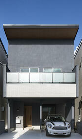 大阪府堺市堺区南田出井町１丁