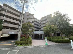 ヴェルナール富雄参番館