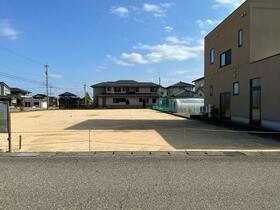 富山県小矢部市綾子
