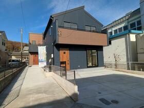 東京都あきる野市草花