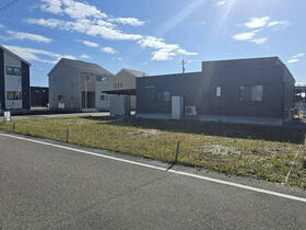 富山県高岡市羽広１丁目