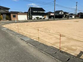 富山県小矢部市綾子