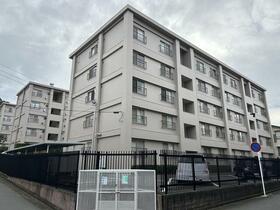 神奈川県横浜市金沢区富岡東６丁目