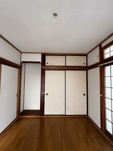 detached 群馬県邑楽郡邑楽町大字明野

地図を見る