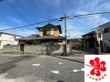 間取り：227102707554