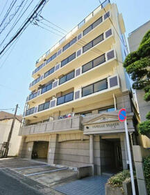 ファミーユ八幡