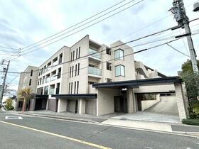 愛知県名古屋市名東区亀の井１丁目