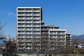 シャリエ三島文教町