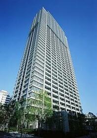 東京都港区芝１丁目