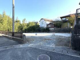 福岡県福岡市東区青葉６丁目