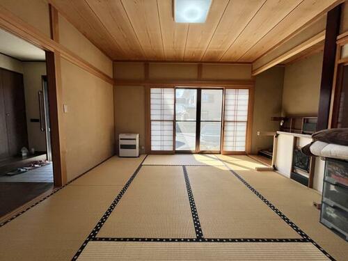 detached 山形県米沢市直江町