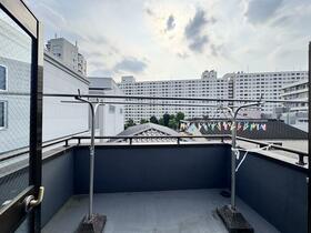 東京都港区南麻布４丁目