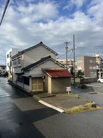 石川県金沢市長土塀３丁目