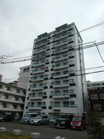 ホワイトレジデンス