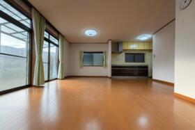 滋賀県蒲生郡竜王町大字山面