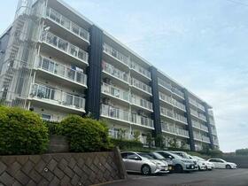 厚木毛利台ハイツ８号棟