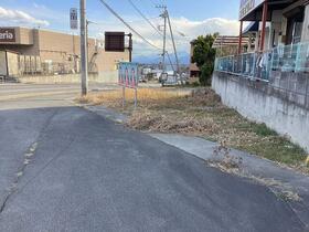 山梨県甲斐市龍地