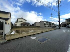 石川県金沢市長坂２丁目