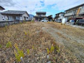 山梨県中央市西花輪
