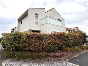 兵庫県川西市けやき坂２丁目