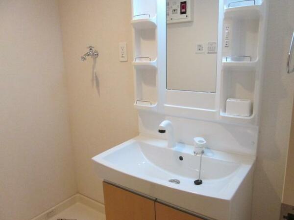 apartment 宮城県気仙沼市川畑１０－１ 川畑ハイツ２０１号