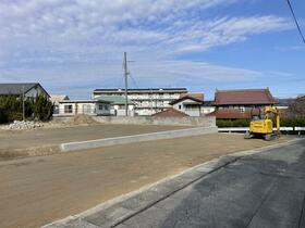 広島県東広島市西条中央８丁目