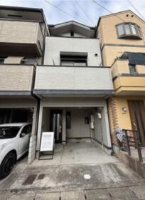 京都府京都市右京区太秦西野町