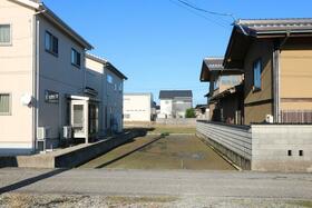 富山県高岡市四屋